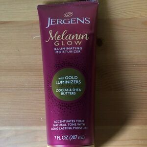 Jergens melanin glow Moisturizer